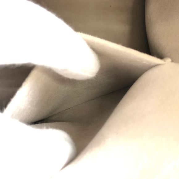 Louis Vuitton Shoulder Bag Lock Me Tote PM White - Picture 14 of 16